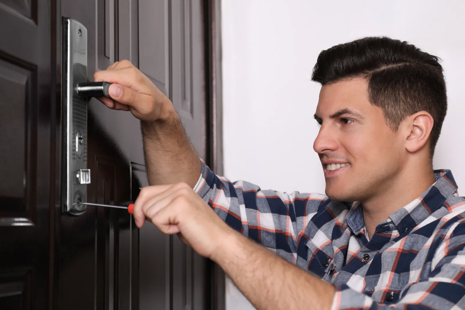 24 hour locksmith service resource for Phoenix, Arizona homeowners.