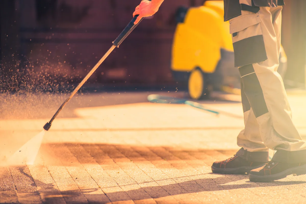 Pressure washing resource for Phoenix homeowners.