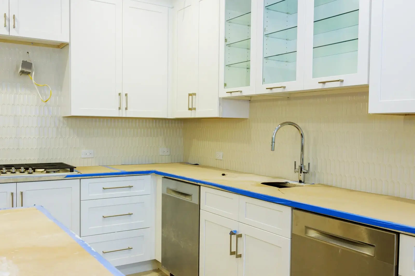 Cabinet painting resource for Phoenix, Arizona homeowners.