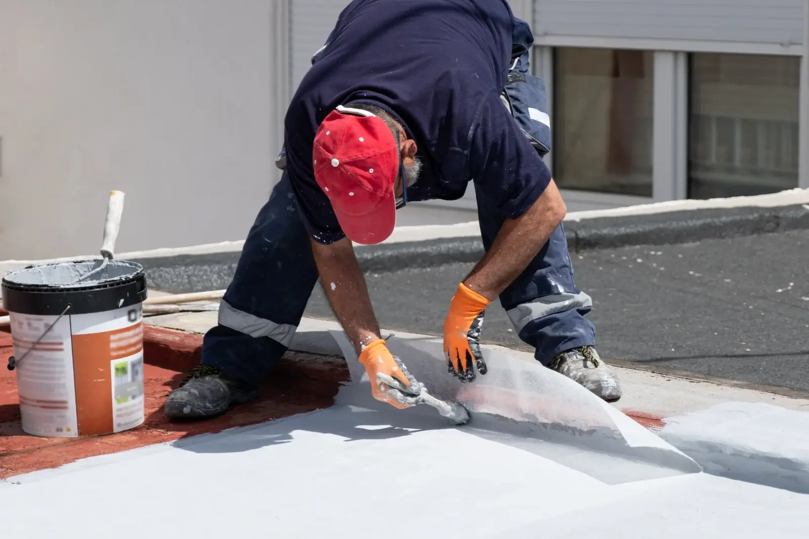 Elastomeric roof coating resource for Phoenix, Arizona homeowners.