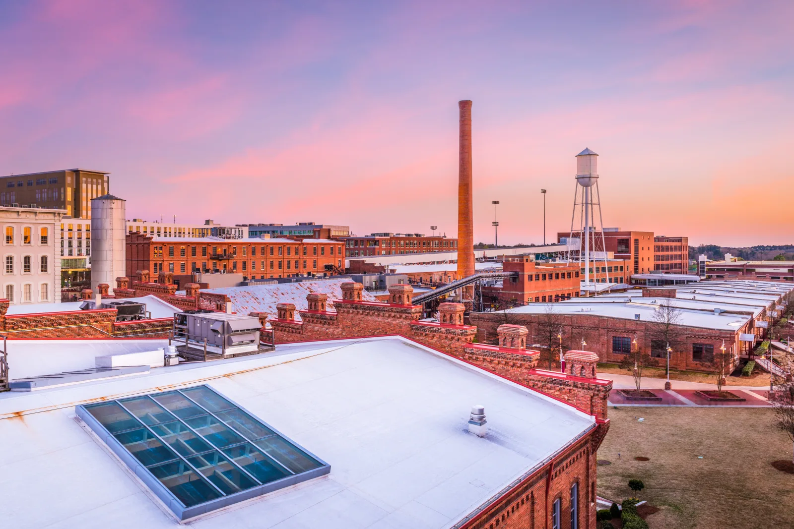 Flat roof installation resource for Phoenix, Arizona property owners.