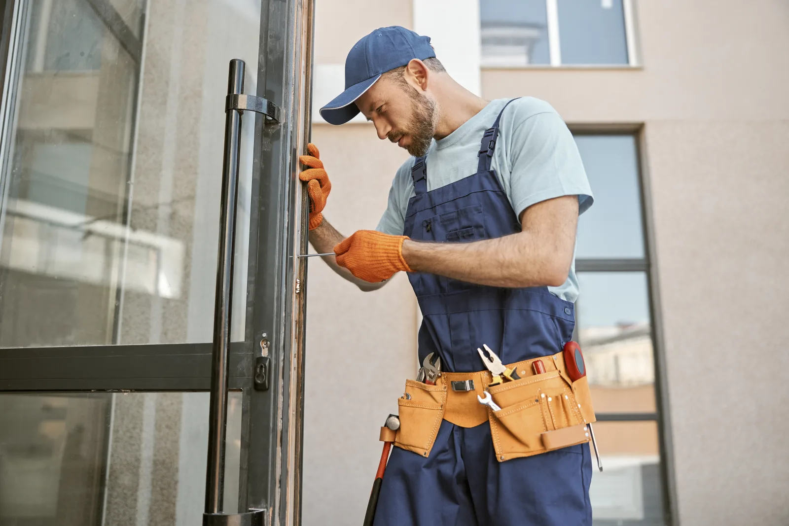 Glass door repair service resource for Phoenix, Arizona homeowners.
