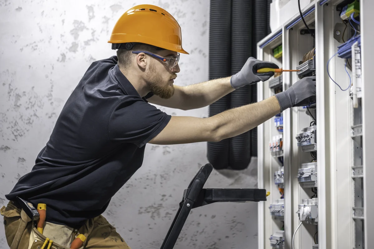 Surge protector installation resource for Phoenix homeowners.